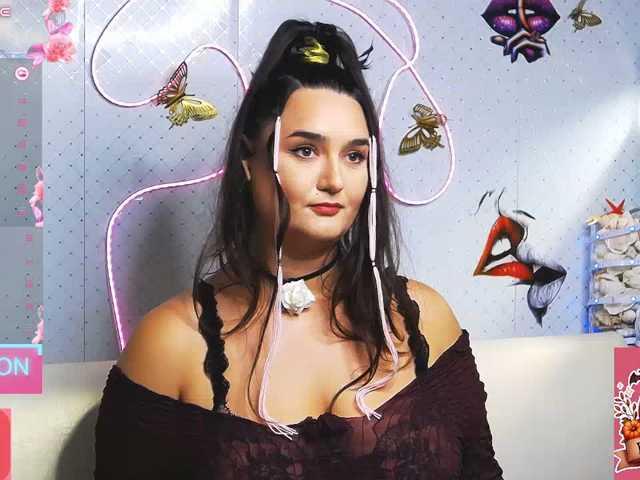 WickedButShy live cam on BongaCams