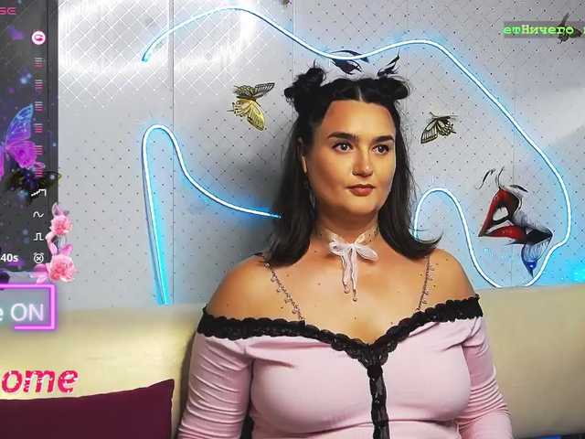 WickedButShy live cam on BongaCams