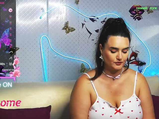 WickedButShy live cam on BongaCams