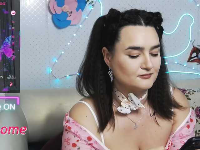 WickedButShy's BongaCams show and profile