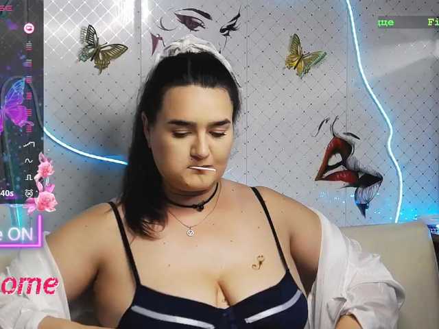 WickedButShy live cam on BongaCams