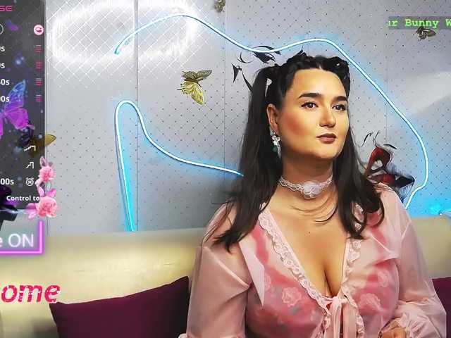 WickedButShy live cam on BongaCams