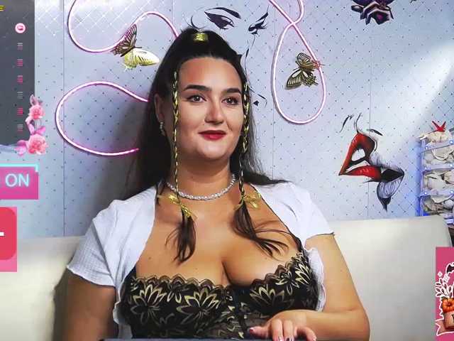 WickedButShy, live now on BongaCams