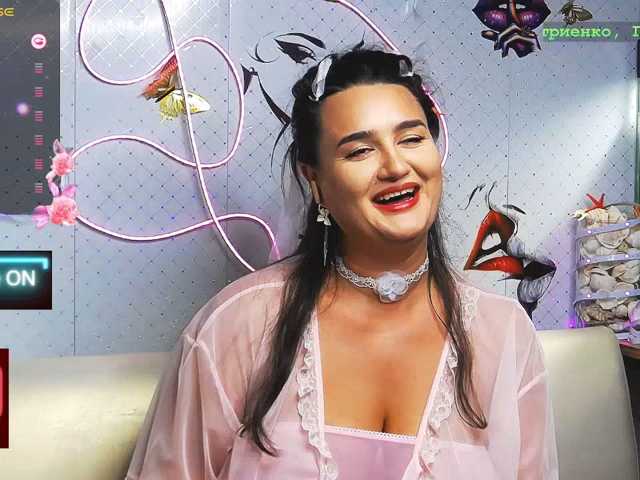 WickedButShy live cam on BongaCams