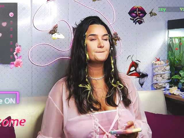 WickedButShy live cam on BongaCams