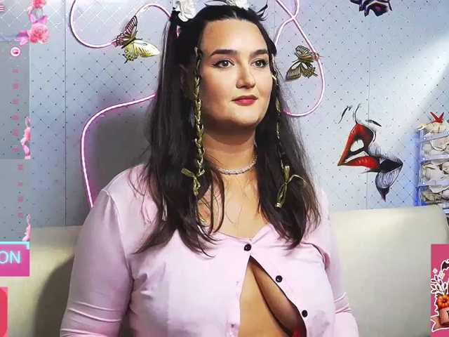 WickedButShy live cam on BongaCams