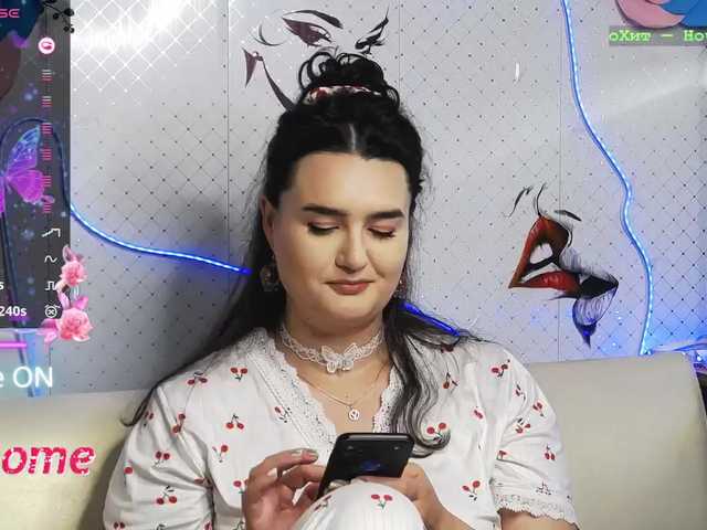 WickedButShy live cam on BongaCams