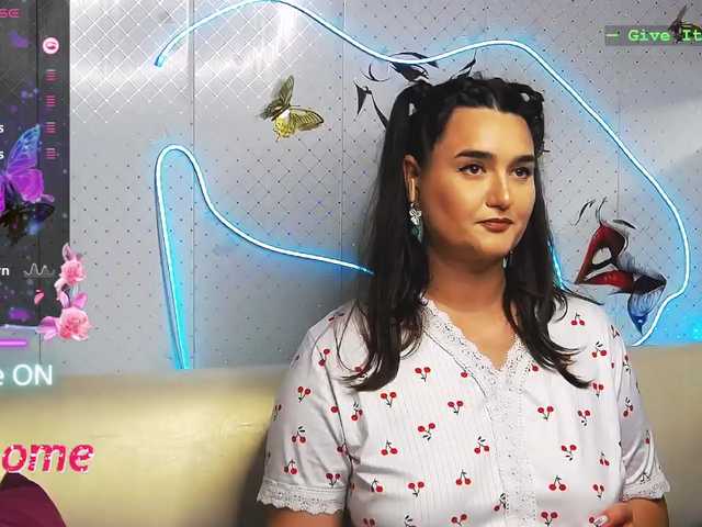WickedButShy live cam on BongaCams