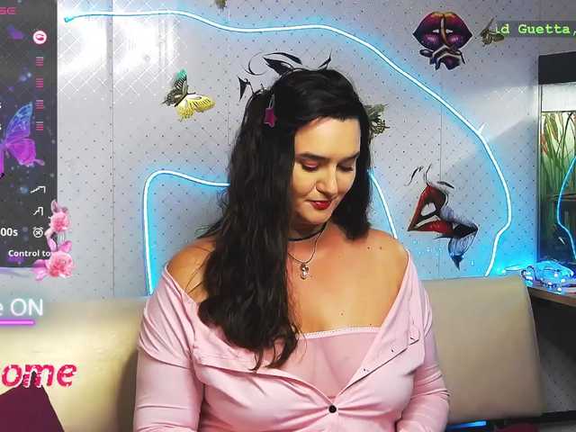 WickedButShy live cam on BongaCams