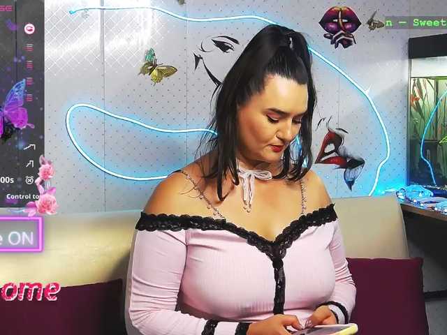 WickedButShy live cam on BongaCams