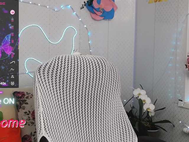 WickedButShy's BongaCams show and profile