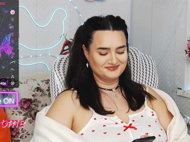 WickedButShy's BongaCams show and profile