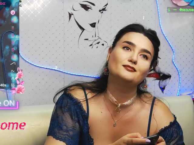 WickedButShy live cam on BongaCams