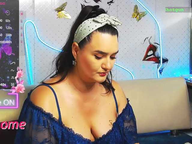 WickedButShy live cam on BongaCams