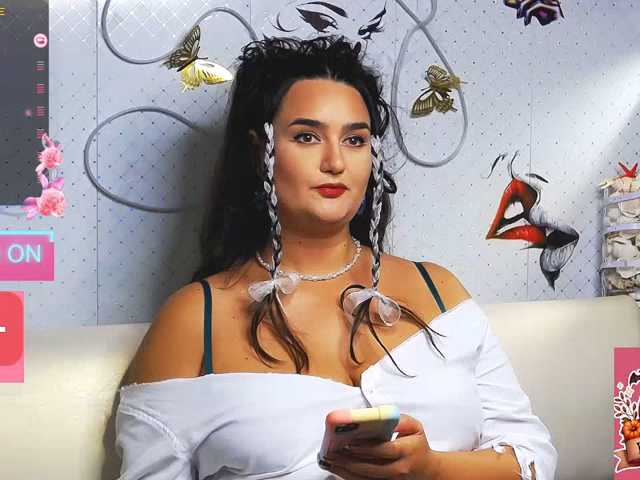 WickedButShy live cam on BongaCams