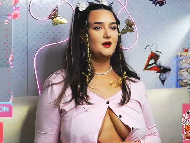 WickedButShy live cam on BongaCams