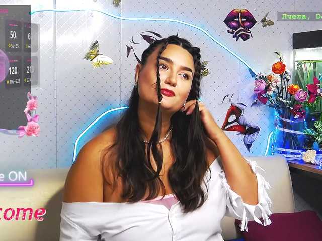 WickedButShy live cam on BongaCams