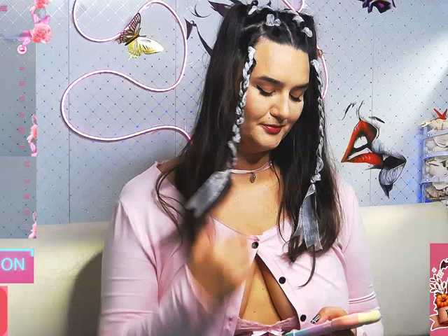 WickedButShy live cam on BongaCams