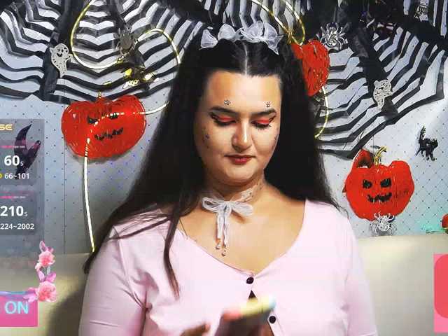 WickedButShy live cam on BongaCams
