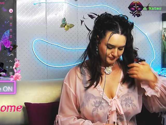 WickedButShy live cam on BongaCams