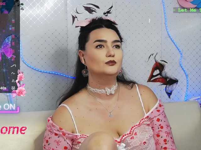 WickedButShy live cam on BongaCams