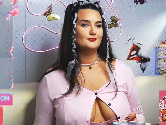 WickedButShy live cam on BongaCams