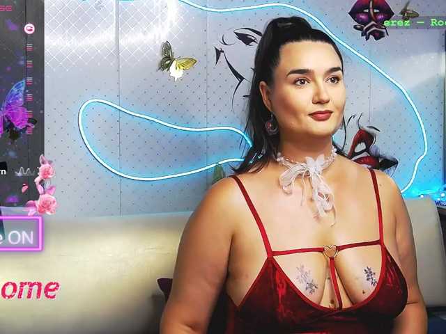 WickedButShy live cam on BongaCams