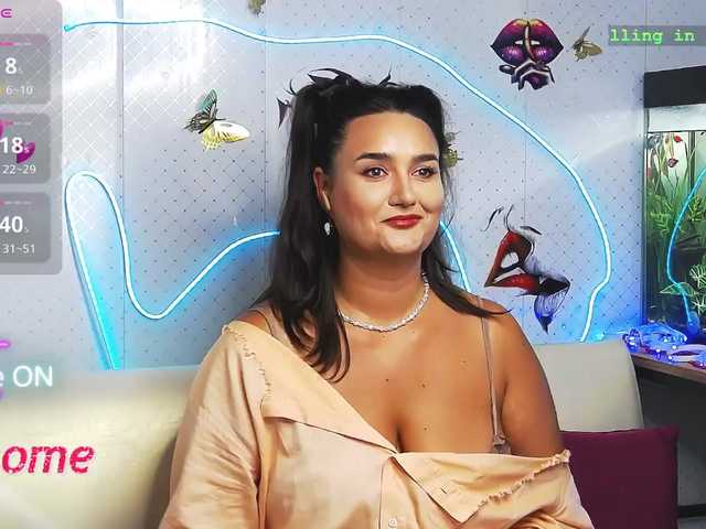 Lina_- live cam preview
