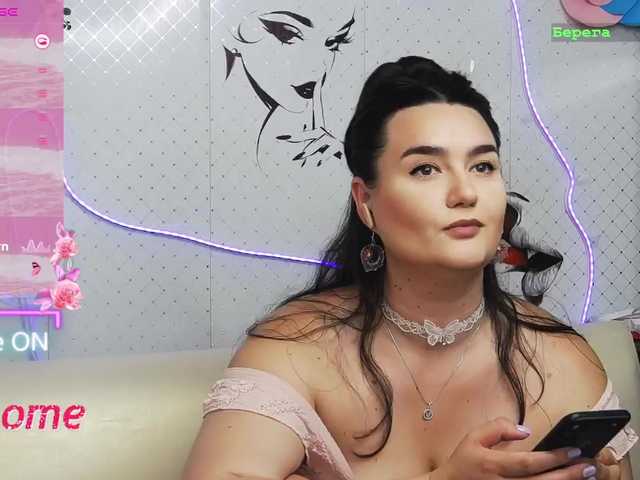 WickedButShy live cam on BongaCams