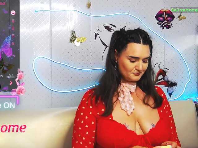 WickedButShy live cam on BongaCams