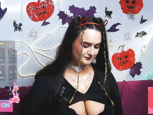 WickedButShy live cam on BongaCams