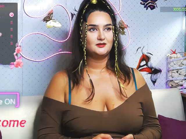 WickedButShy live cam on BongaCams