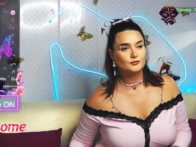 WickedButShy live webcam show