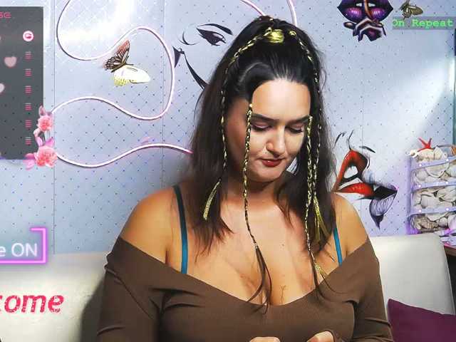 WickedButShy live cam on BongaCams