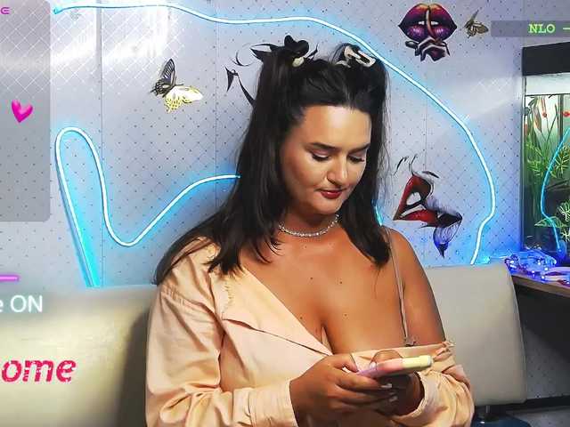 Lina_- live cam preview