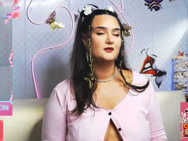 WickedButShy live cam on BongaCams