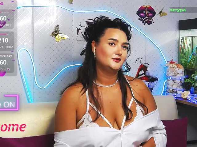 WickedButShy live cam preview