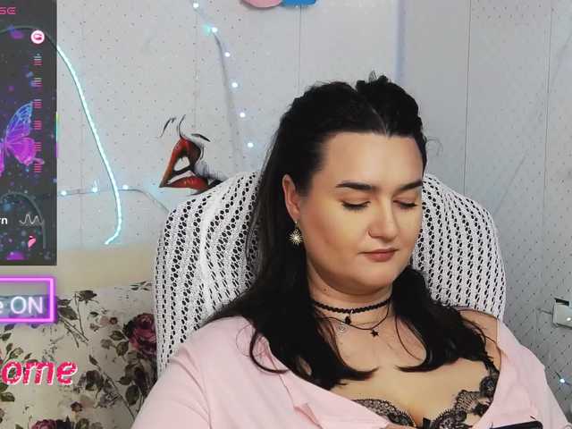 WickedButShy live cam