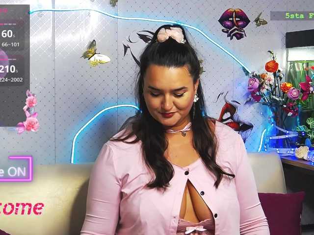 WickedButShy live cam on BongaCams