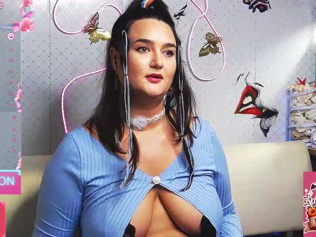 WickedButShy live cam on BongaCams