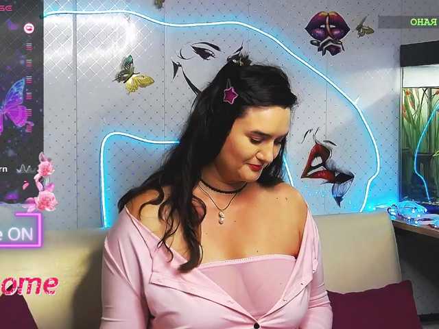 WickedButShy live cam on BongaCams