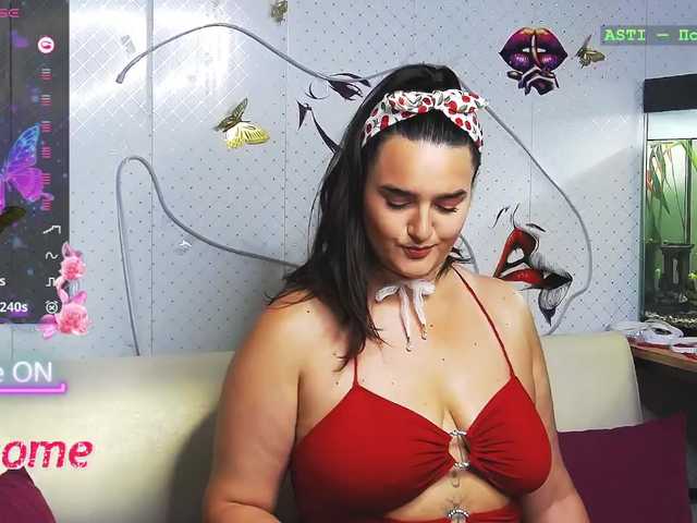 WickedButShy live webcam show