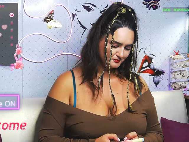 WickedButShy live cam on BongaCams