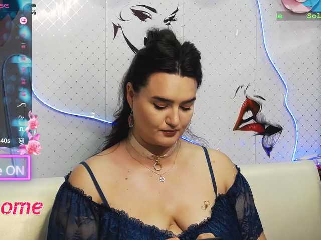 WickedButShy live cam on BongaCams