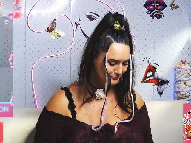 WickedButShy live cam on BongaCams