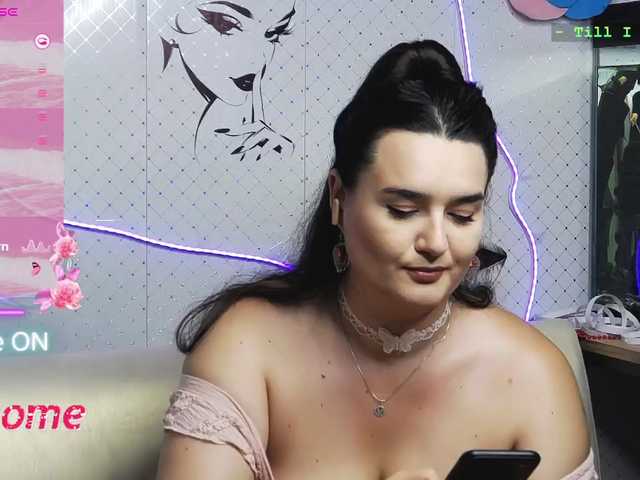 WickedButShy live cam on BongaCams