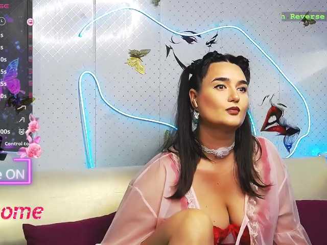 WickedButShy live cam on BongaCams
