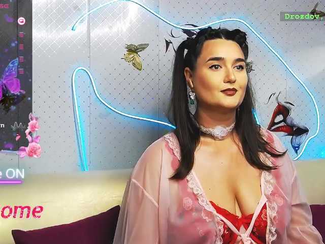 WickedButShy live cam on BongaCams