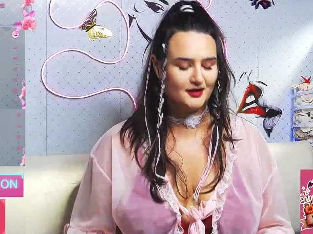 WickedButShy live cam on BongaCams