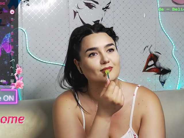 WickedButShy live cam